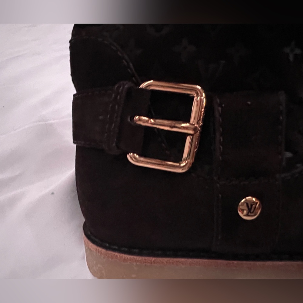 Louis Vuitton Fauvist Brown Monogram Suede Knee Length Boots - Picture 14 of 16
